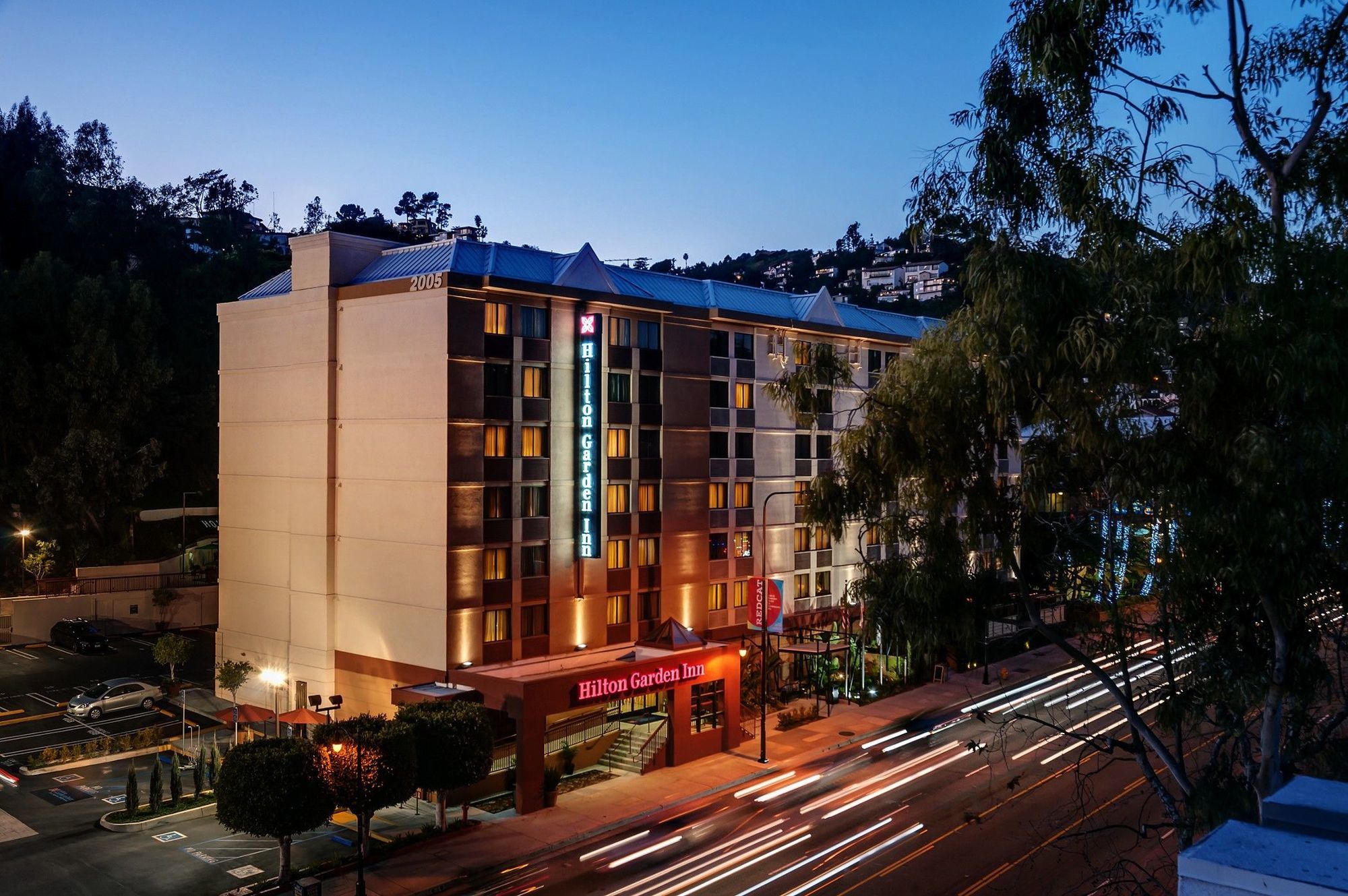 Hilton Garden Inn Los Angeles / Hollywood Bagian luar foto