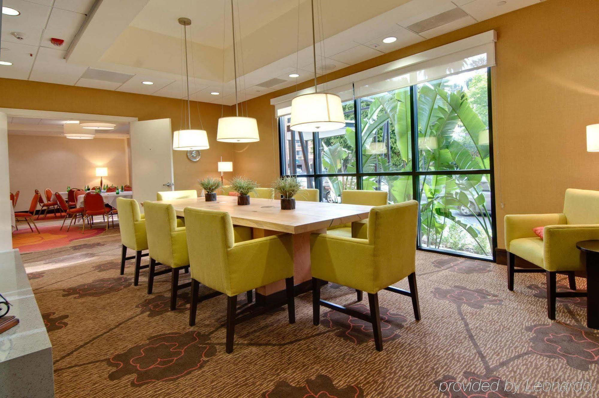 Hilton Garden Inn Los Angeles / Hollywood Restoran foto