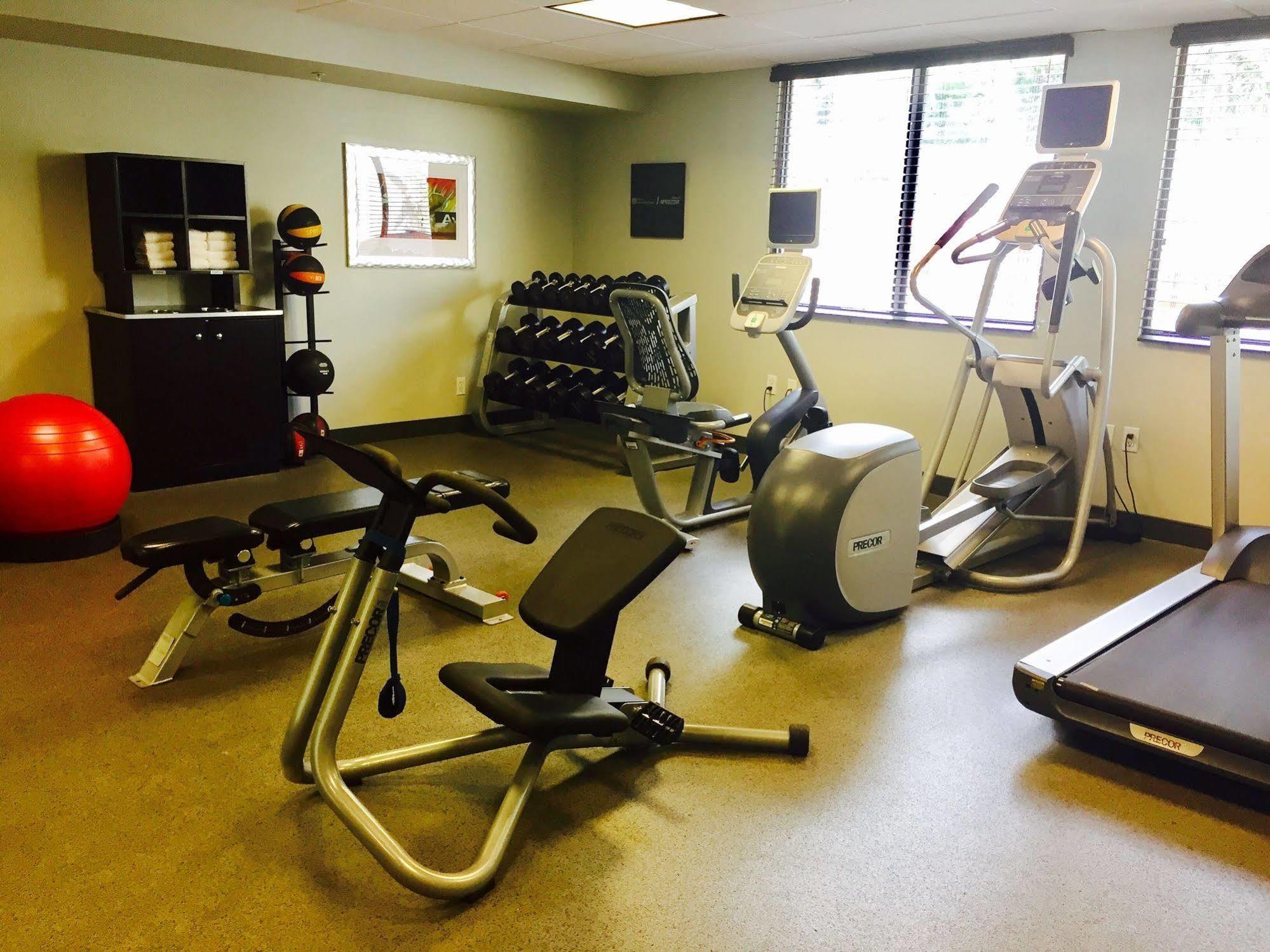 Hilton Garden Inn Los Angeles / Hollywood Bagian luar foto