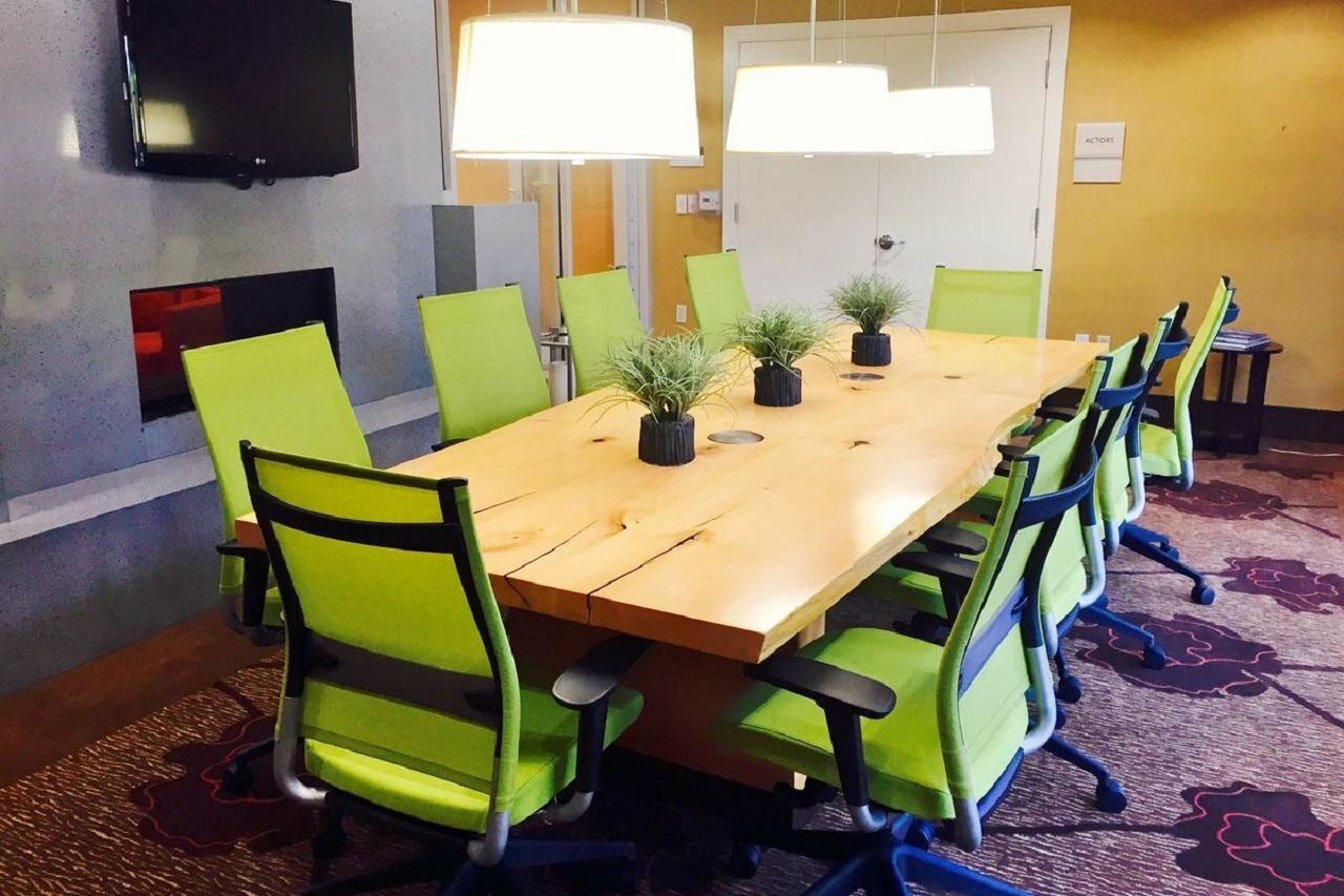 Hilton Garden Inn Los Angeles / Hollywood Bagian luar foto